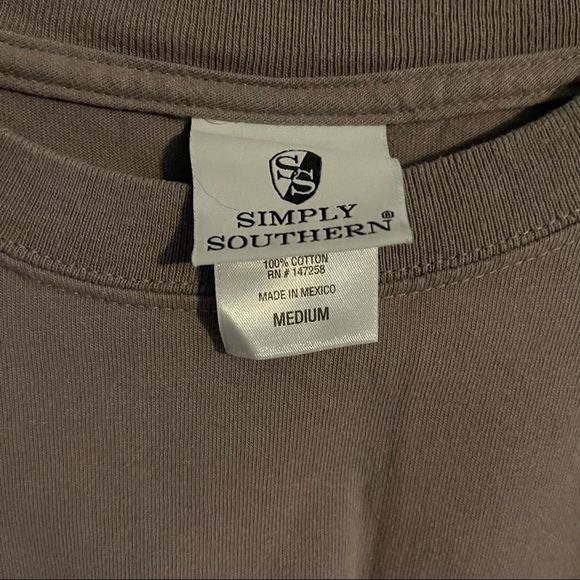 ✨SIMPLY SOUTHERN PREPPY NWOT AMAZING GRACE HOW SWEET LONG SLEEVE T-SHIRT✨ - Picture 5 of 9